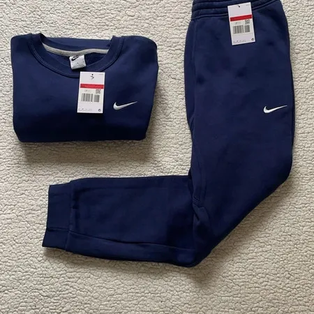 Ensemble nike solo swoosh bleu marine